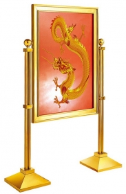 BP-42:โปสเตอร์สแตนด์สีทอง 
Golden Poster Stand 
size 90x64x140 cm.
